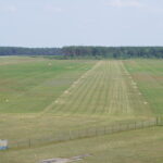 Blick zur Ersatz-Gras-Start- und Landebahn